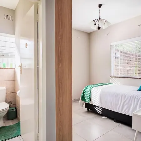 The Hide Out - Home Away From Home Johannesburg Exterior photo